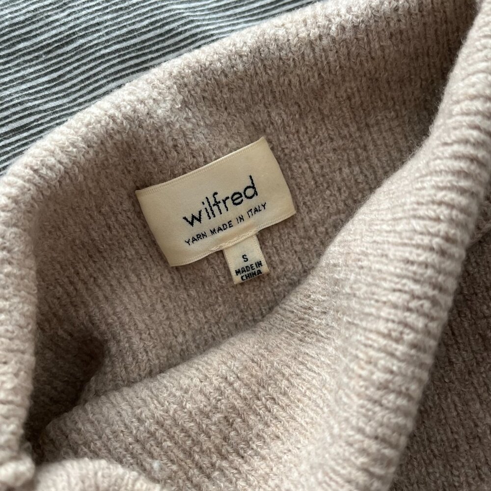 Wool sweater - Picture 2 of 8